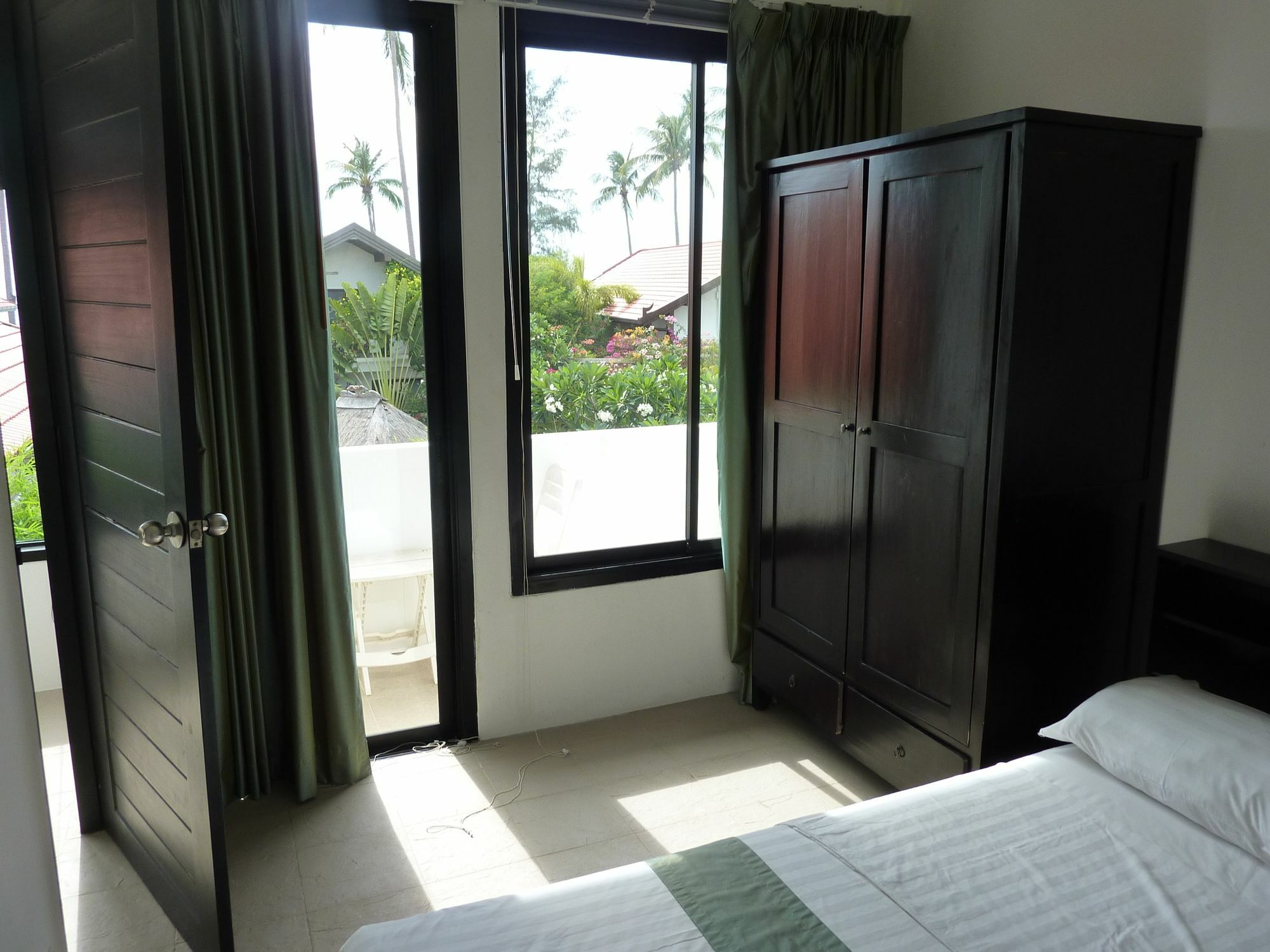 Sai Naam Lanta - Apartments & Townhouses Ko Lanta Buitenkant foto